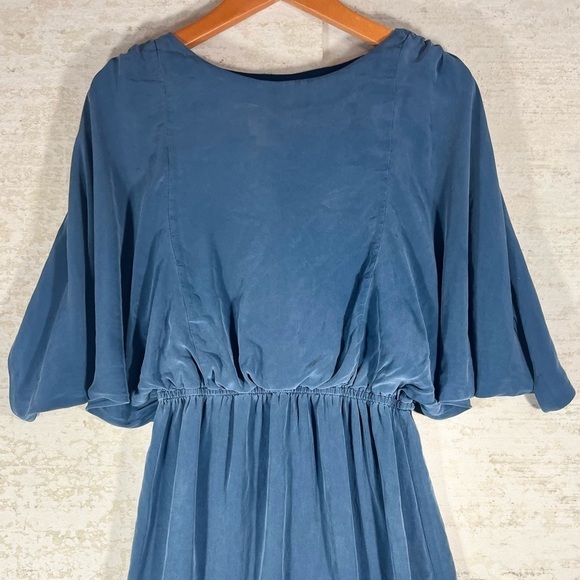 100% Silk Blue Mini Crew Nevk Dress with Dulman Bat Dleeves, sizes in pictures - Picture 2 of 11